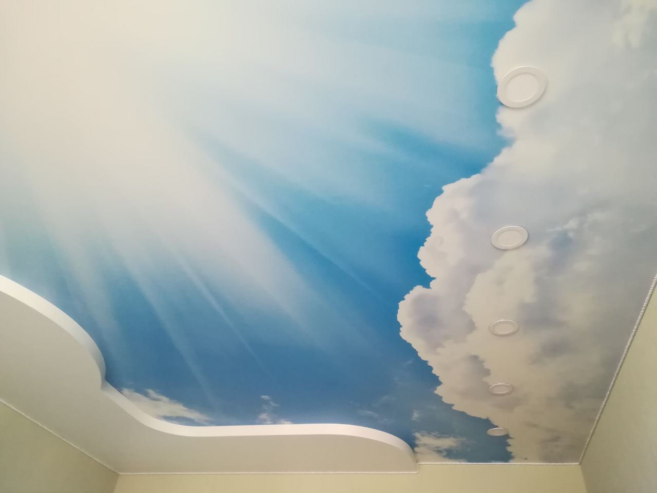 Облака на натяжном потолке заказать в Краснодаре